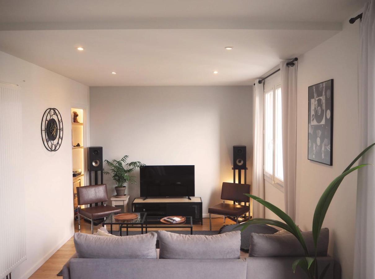 T2 Style Industriel Avec Balcon *
